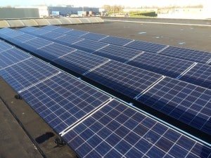 Zonnepanelen voor De Jong Kantoormeubilair