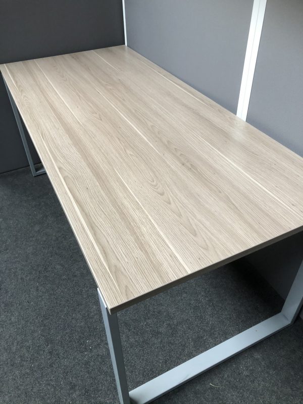 Vergadertafel gebruikt