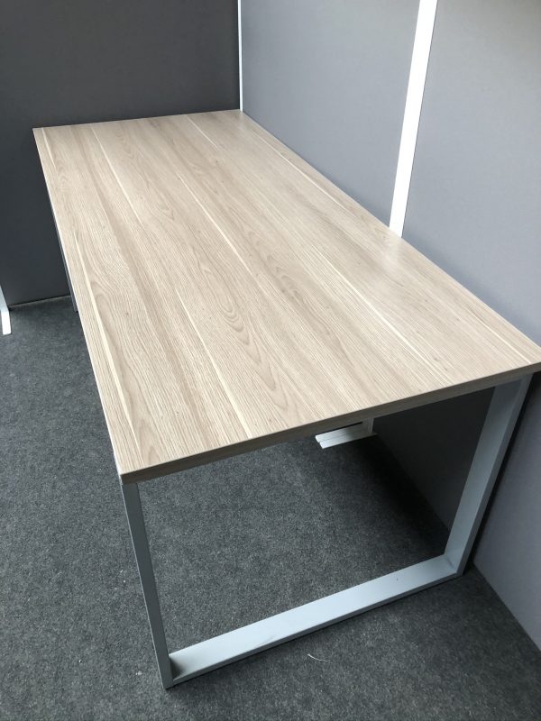 Vergadertafel gebruikt