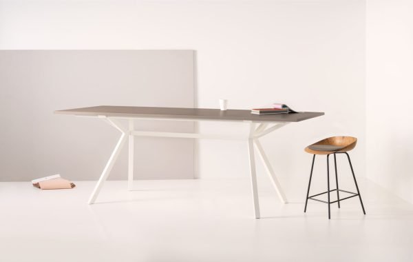 Vepa Hemp medium barkruk - Ecologisch verantwoord en comfortabel
